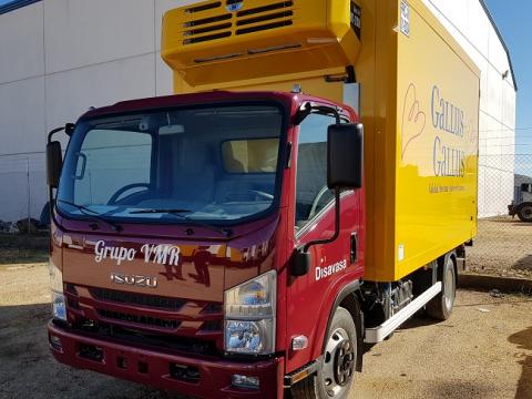 Isuzu entrega 12 P75 al grupo VMR 